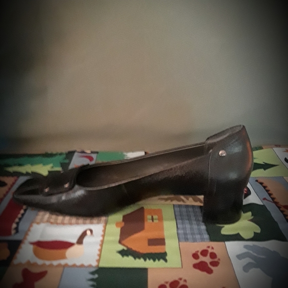 NWOT Liz Claiborne Shoes - Picture 6 of 8
